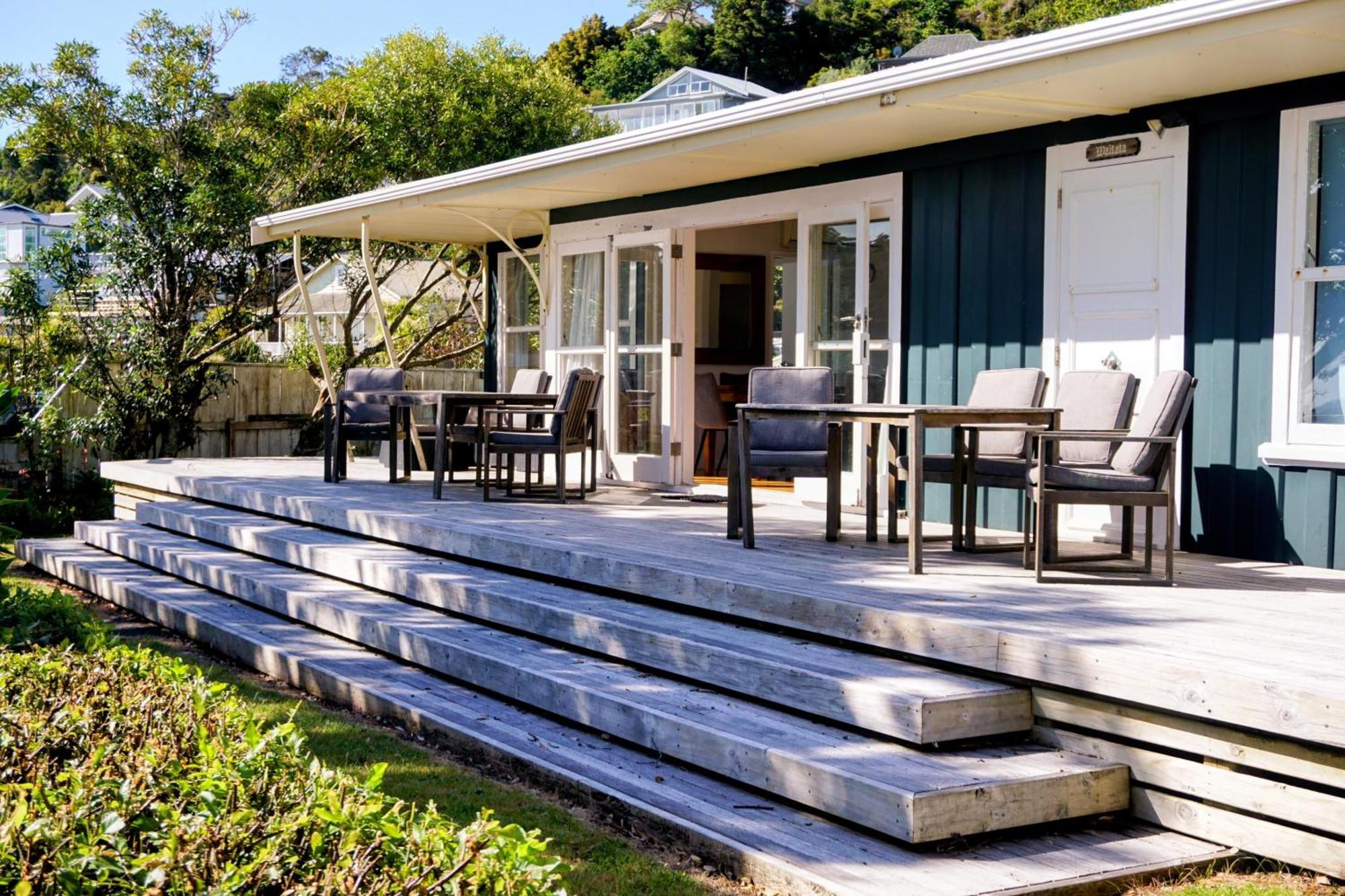 Last On The Strand, Russell - The Boathouse Exterior photo